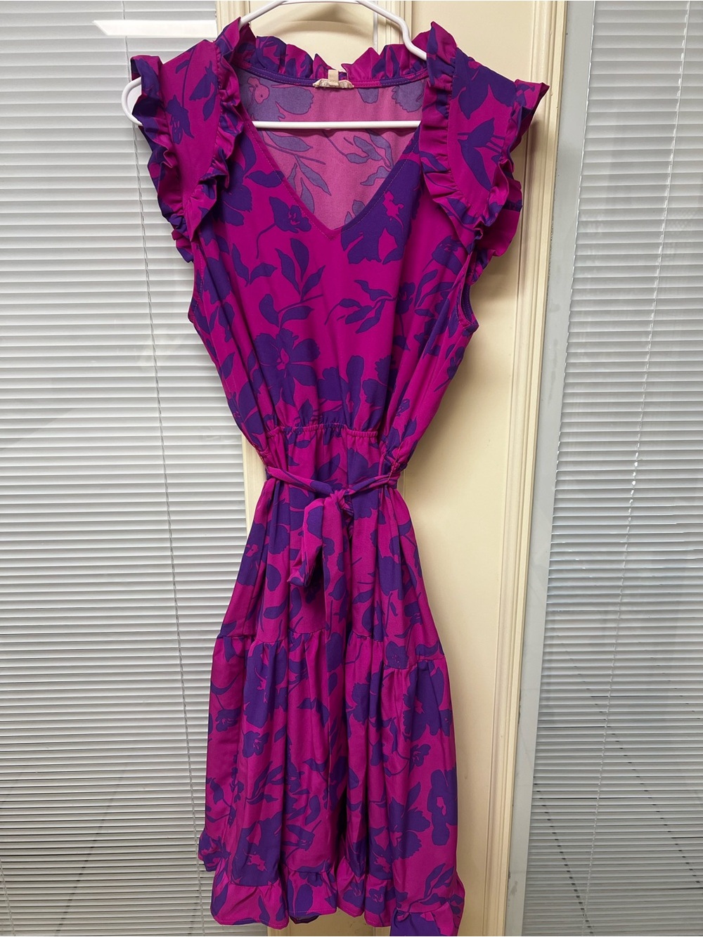 Floral Ruffle Sleeveless Tie-Waist Dress in Magenta & Purple